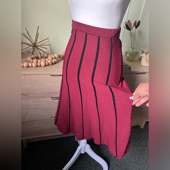 Maroon Black Pleated High-Waist Sweater Stretch Modest Midi Knee-Length Skirt S - Picture 7 of 16